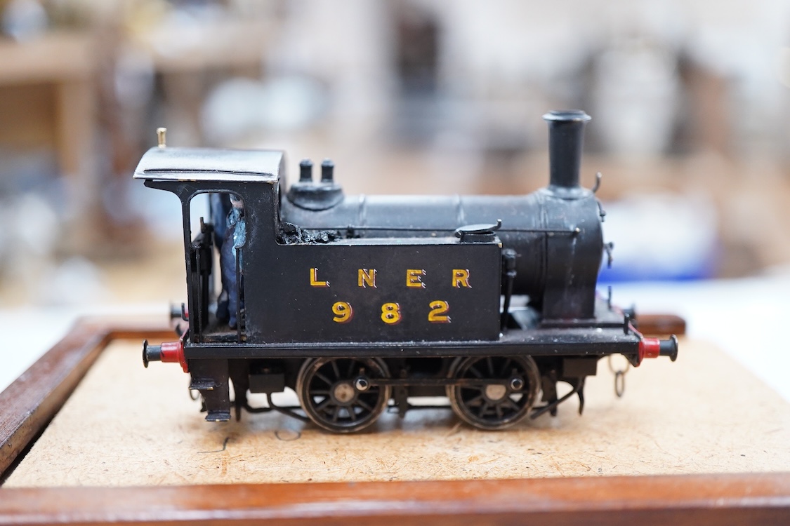 An EM gauge scratch built model railway locomotive by John Worsley, an LNER 0-4-0T, 982, a highly detailed model with opening smoke box door showing the details of the blast pipe and boiler tube ends, sprung buffers, ope